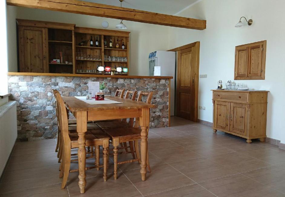 Penzion Ostrov Kostelec  Extérieur photo